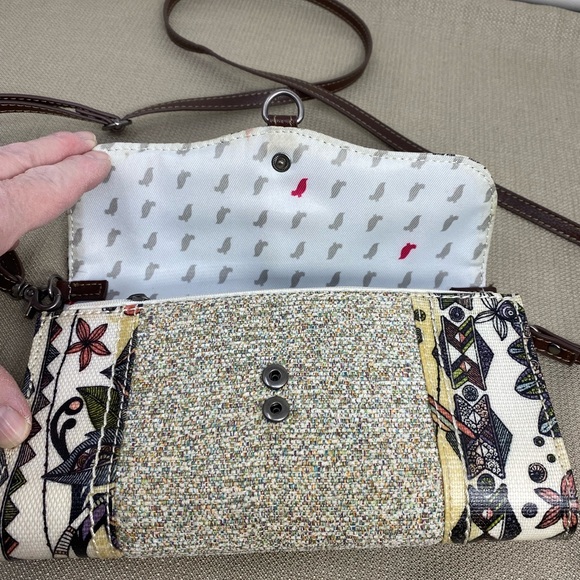 SAKROOTS THEA PHONE WALLET CROSSBODY CREAM/MULTI COLOR - Picture 5 of 9